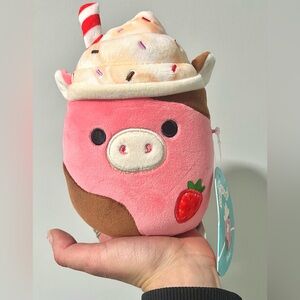 Squishmellow’s Rishi The Strawberry Milkshake Cow 🐮 🩷🍓8”Plush Mystery Squad ❓